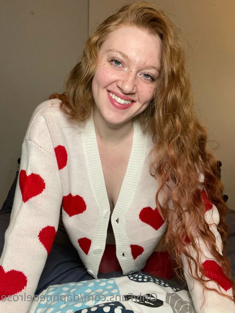 🧡 𝒢𝒾𝓃𝑔𝑒𝓇 𝑅𝒶𝓅𝓊𝓃𝓏𝑒𝓁 🧡 [ daphnedelrose ] Onlyfans leaked photo 3754032 on Hotleaks.tv