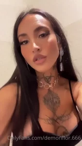 15756172