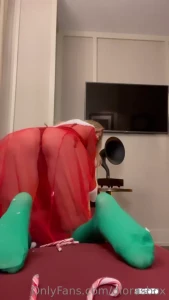 11912749