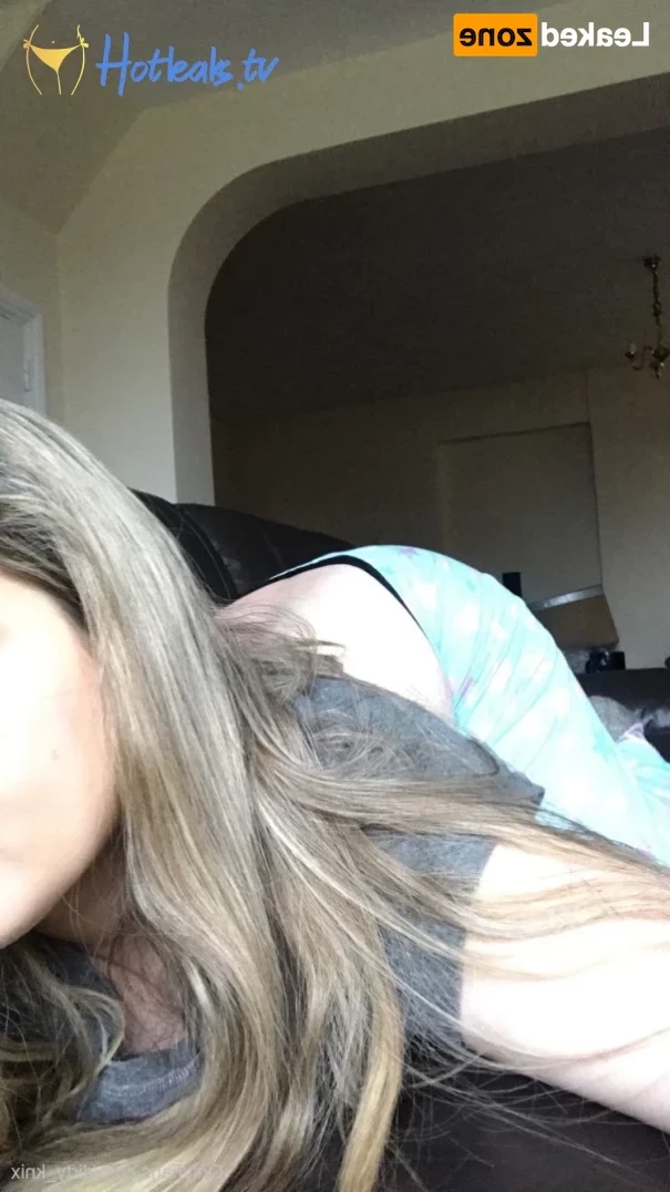 𝐀𝐋𝐖𝐀𝐘𝐒 𝐇𝐎𝐑𝐍𝐘 🙈 [ dirty_knix ] Onlyfans leaked photo 14358150 on Hotleaks.tv