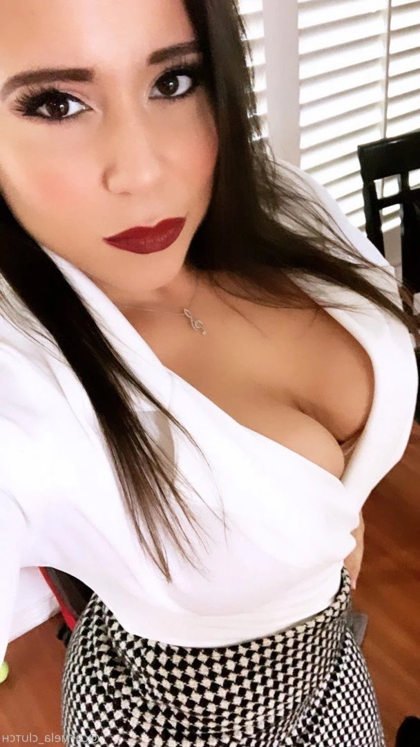 CARMELA CLUTCH - 𝗙𝗨𝗟𝗟 ACCESS [ clutchvip ] Onlyfans leaked photo 266521 on Hotleaks.tv