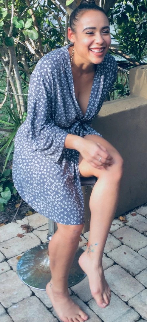 CARMELA CLUTCH - 𝗙𝗨𝗟𝗟 ACCESS [ clutchvip ] Onlyfans leaked photo 266628 on Hotleaks.tv