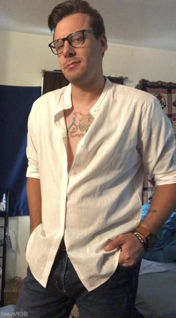Paswell [ dpaswell ] Onlyfans leaked photo 3388306 on Hotleaks.tv