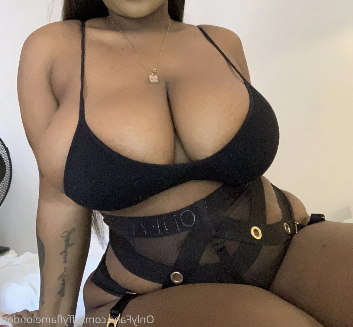 effyflamelondon Onlyfans leaked photo 3445080 on Hotleaks.tv