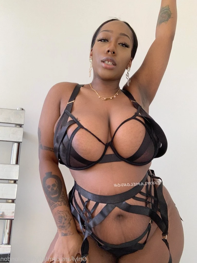 effyflamelondon Onlyfans leaked photo 3445500 on Hotleaks.tv