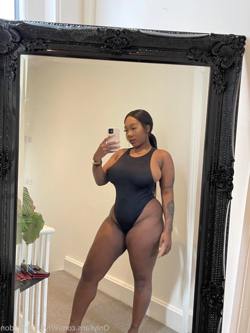 effyflamelondon Onlyfans leaked photo 3445605 on Hotleaks.tv