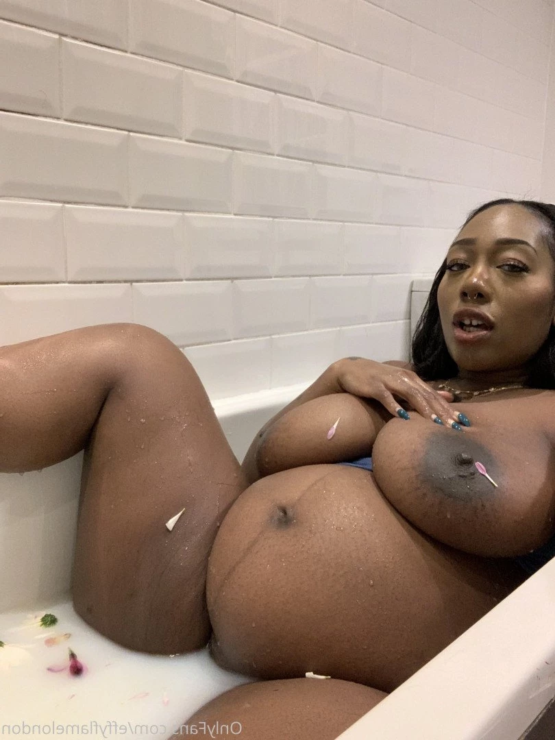 effyflamelondon Onlyfans leaked photo 3446431 on Hotleaks.tv