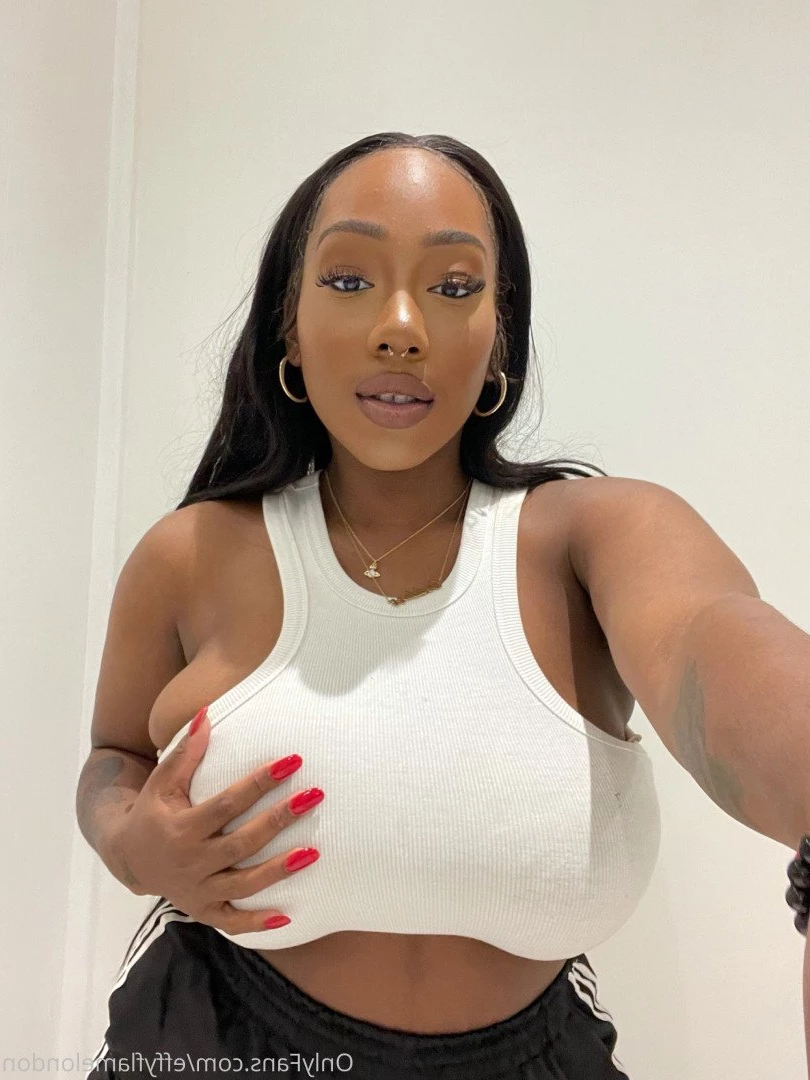 effyflamelondon Onlyfans leaked photo 3447077 on Hotleaks.tv