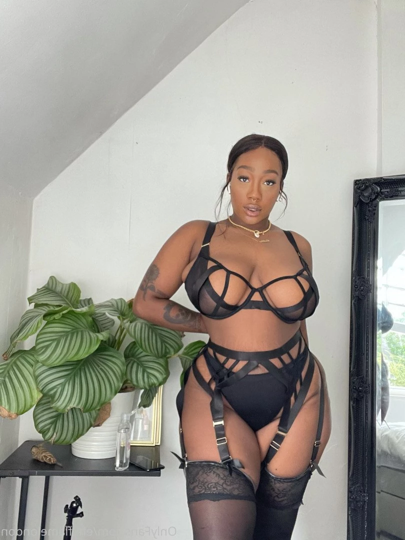 effyflamelondon Onlyfans leaked photo 3448734 on Hotleaks.tv