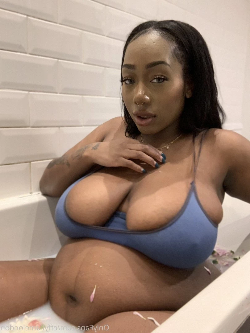 effyflamelondon Onlyfans leaked photo 3449082 on Hotleaks.tv