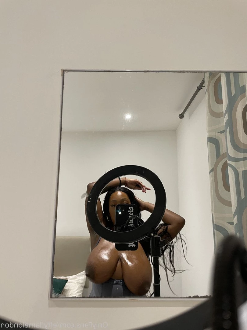 effyflamelondon Onlyfans leaked photo 3450509 on Hotleaks.tv