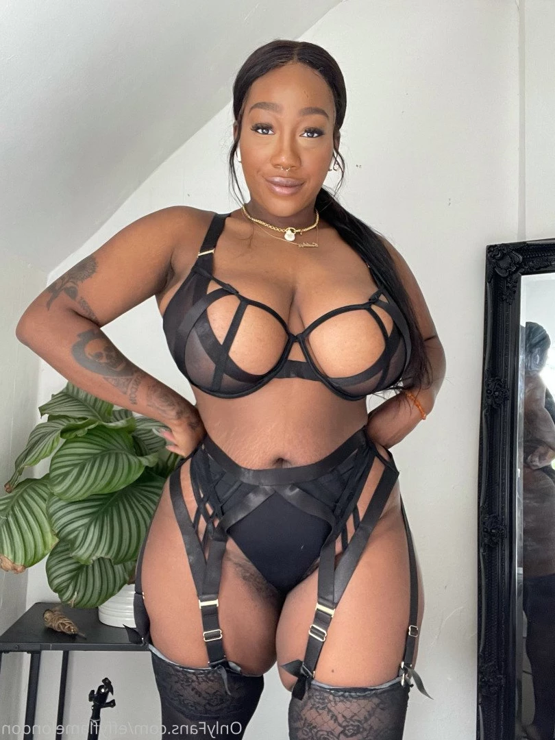 effyflamelondon Onlyfans leaked photo 3450576 on Hotleaks.tv