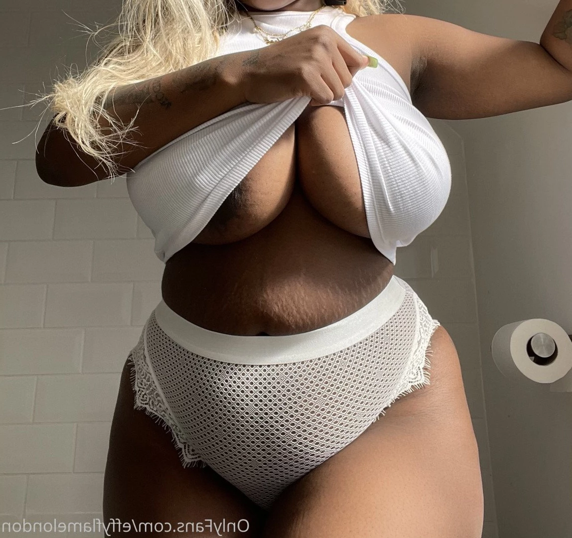 effyflamelondon Onlyfans leaked photo 3452444 on Hotleaks.tv