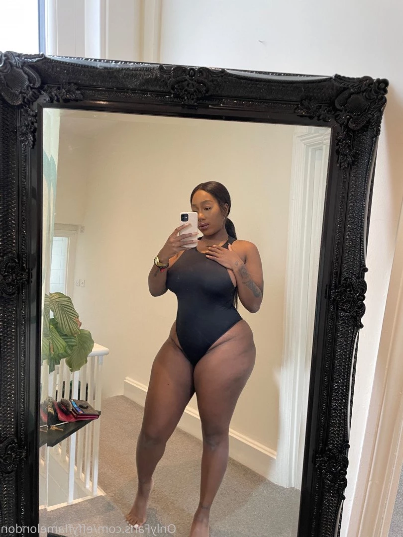 effyflamelondon Onlyfans leaked photo 3453584 on Hotleaks.tv