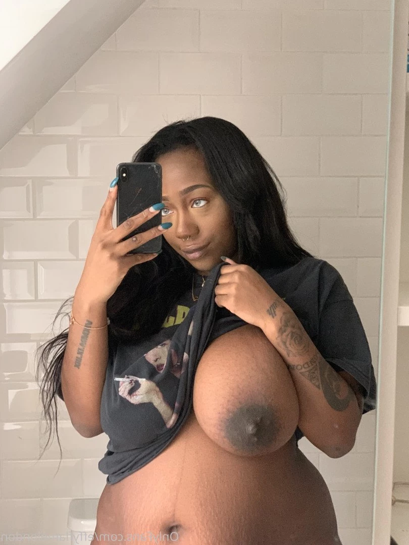 effyflamelondon Onlyfans leaked photo 3454556 on Hotleaks.tv