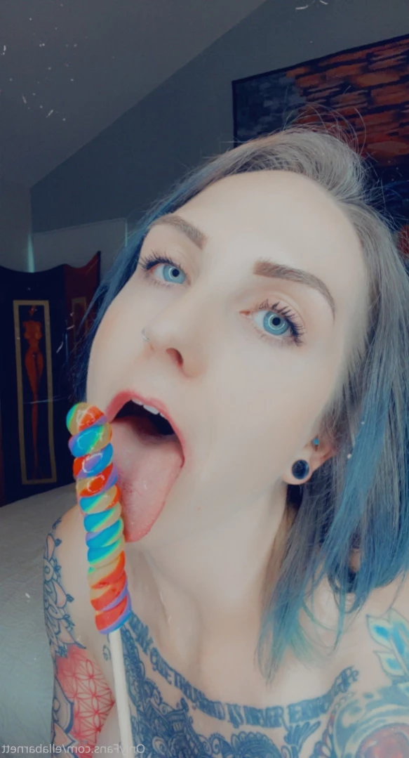 Ella Barnett-  Bisexual Tattooed Mom [ ellabarnett ] Onlyfans leaked photo 11014277 on Hotleaks.tv