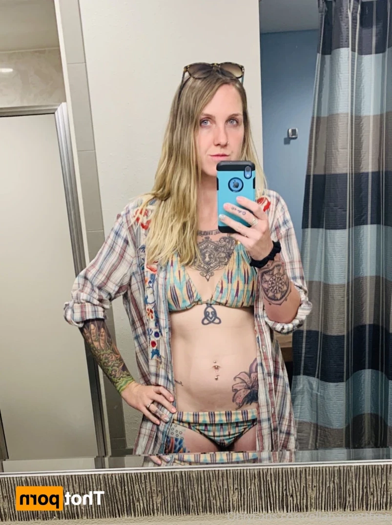 Ella Barnett-  Bisexual Tattooed Mom [ ellabarnett ] Onlyfans leaked photo 12526997 on Hotleaks.tv