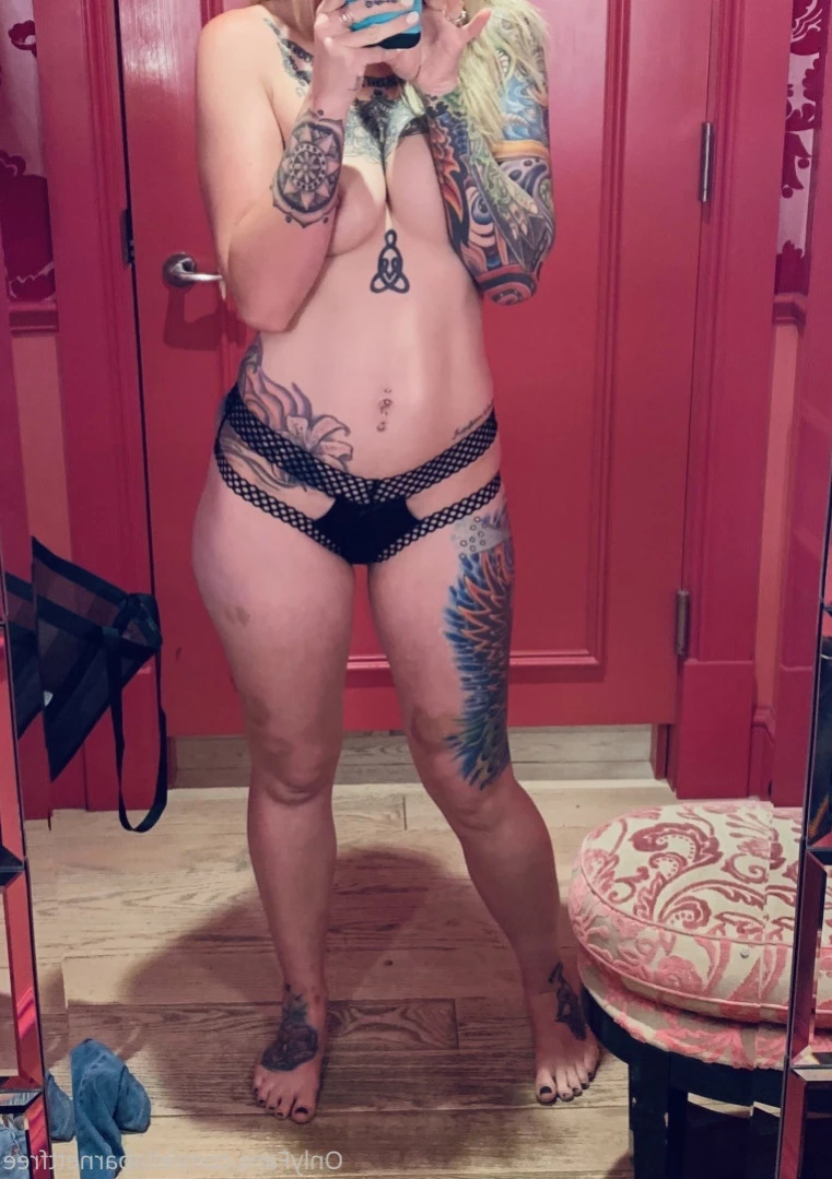 Ella Barnett-  Bisexual Tattooed Mom [ ellabarnett ] Onlyfans leaked photo 13030569 on Hotleaks.tv