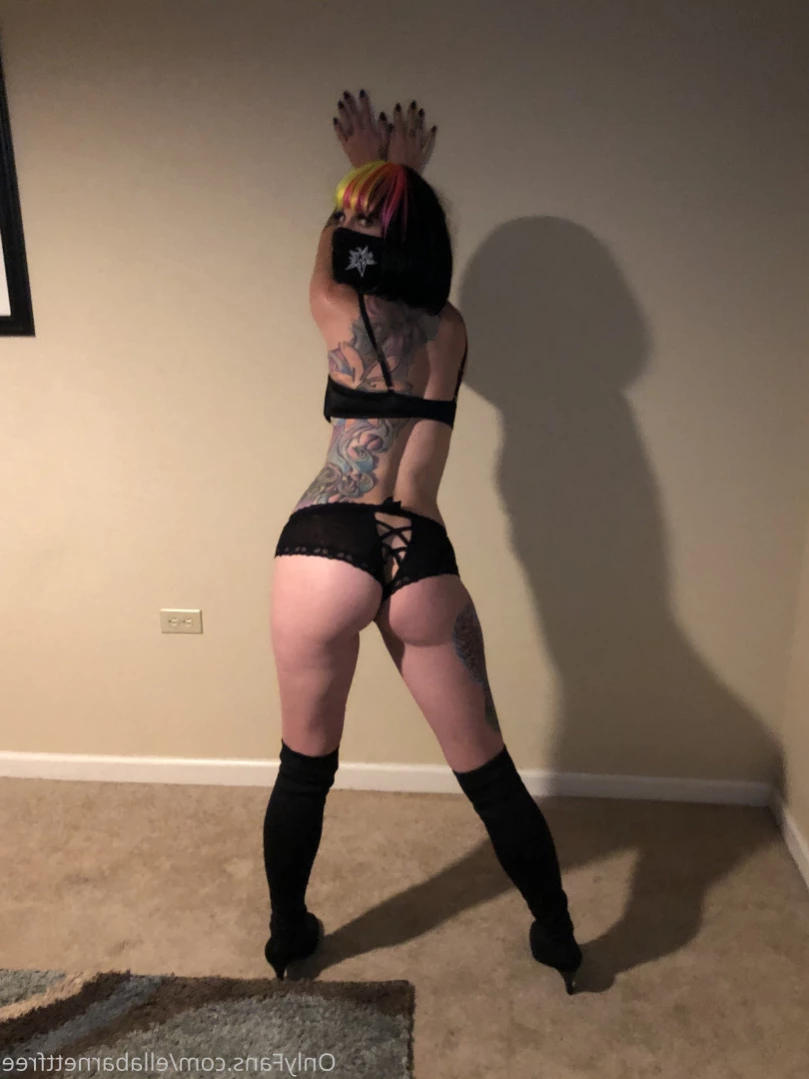 Ella Barnett-  Bisexual Tattooed Mom [ ellabarnett ] Onlyfans leaked photo 13043500 on Hotleaks.tv