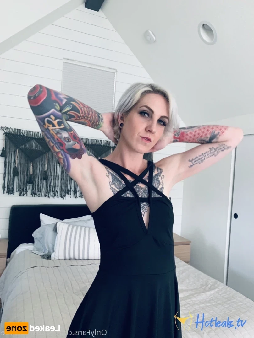 Ella Barnett-  Bisexual Tattooed Mom [ ellabarnett ] Onlyfans leaked photo 13933305 on Hotleaks.tv