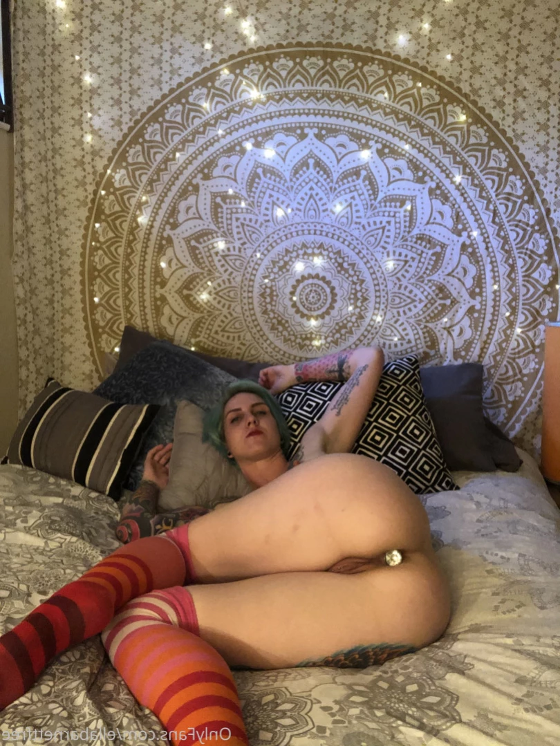 Ella Barnett-  Bisexual Tattooed Mom [ ellabarnett ] Onlyfans leaked photo 13959530 on Hotleaks.tv