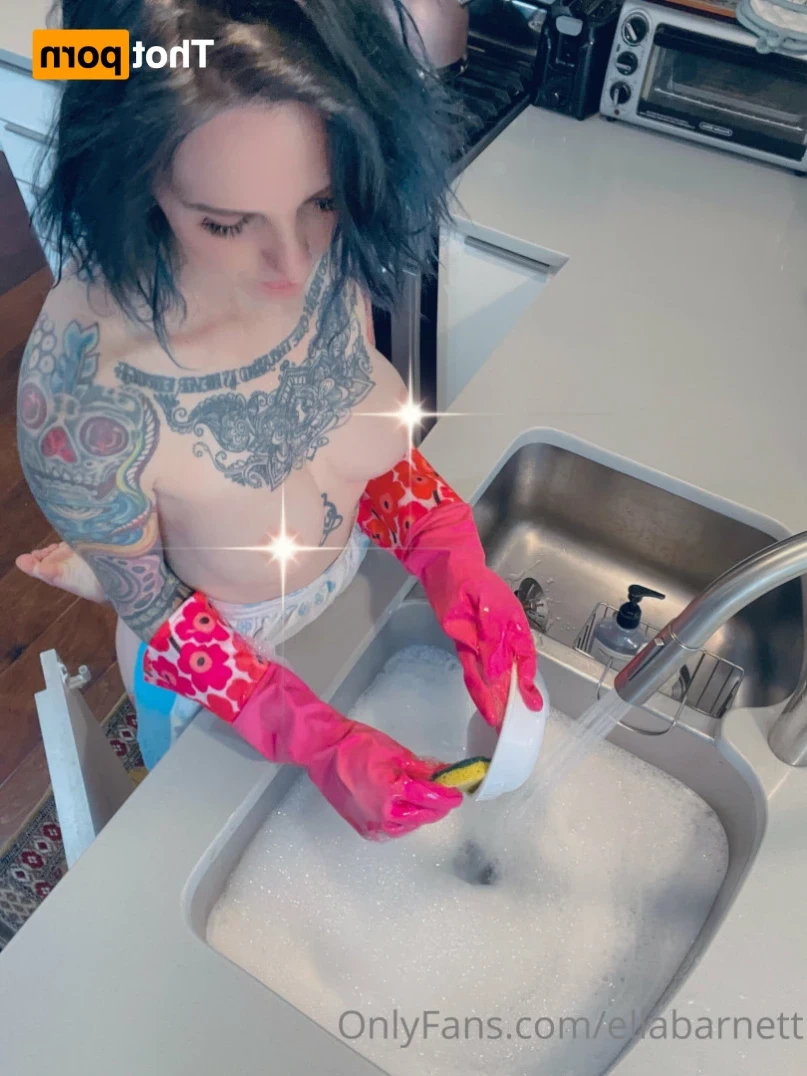 Ella Barnett-  Bisexual Tattooed Mom [ ellabarnett ] Onlyfans leaked photo 14384366 on Hotleaks.tv