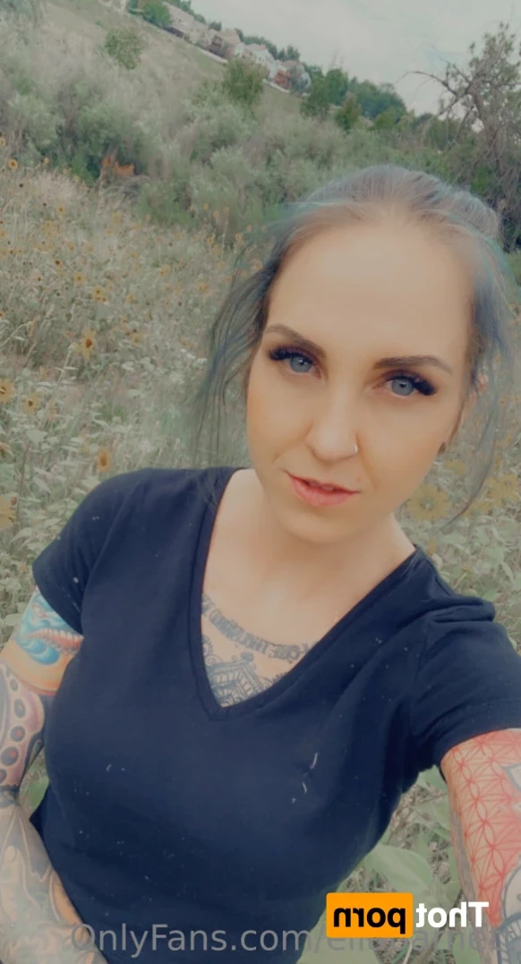Ella Barnett-  Bisexual Tattooed Mom [ ellabarnett ] Onlyfans leaked photo 14385021 on Hotleaks.tv