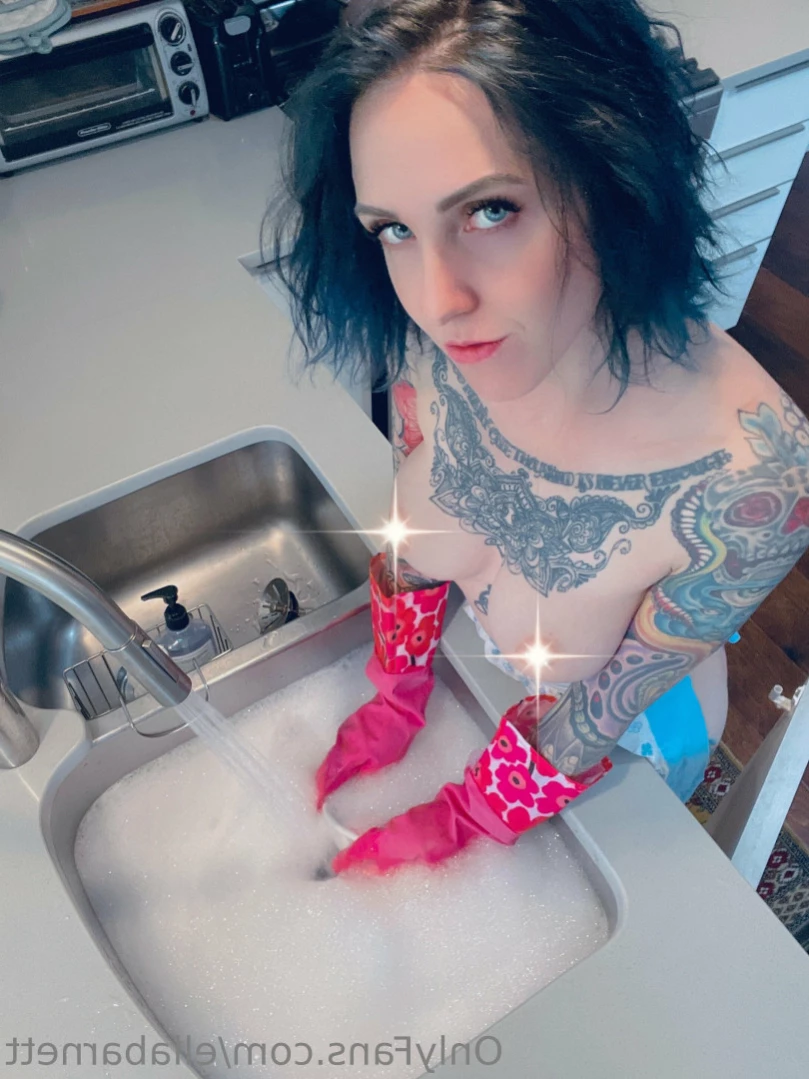 Ella Barnett-  Bisexual Tattooed Mom [ ellabarnett ] Onlyfans leaked photo 14385077 on Hotleaks.tv