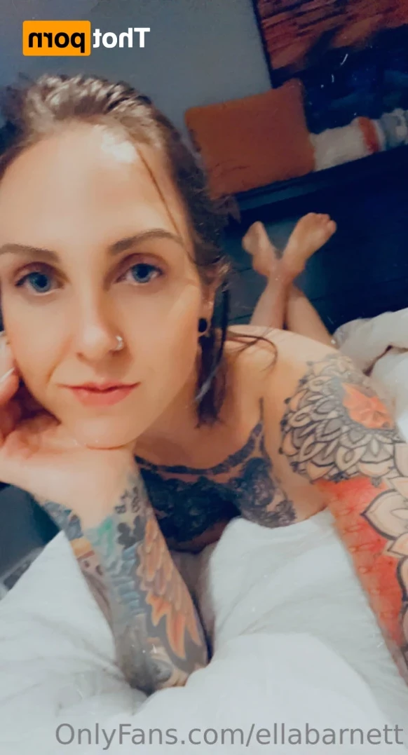 Ella Barnett-  Bisexual Tattooed Mom [ ellabarnett ] Onlyfans leaked photo 14389768 on Hotleaks.tv