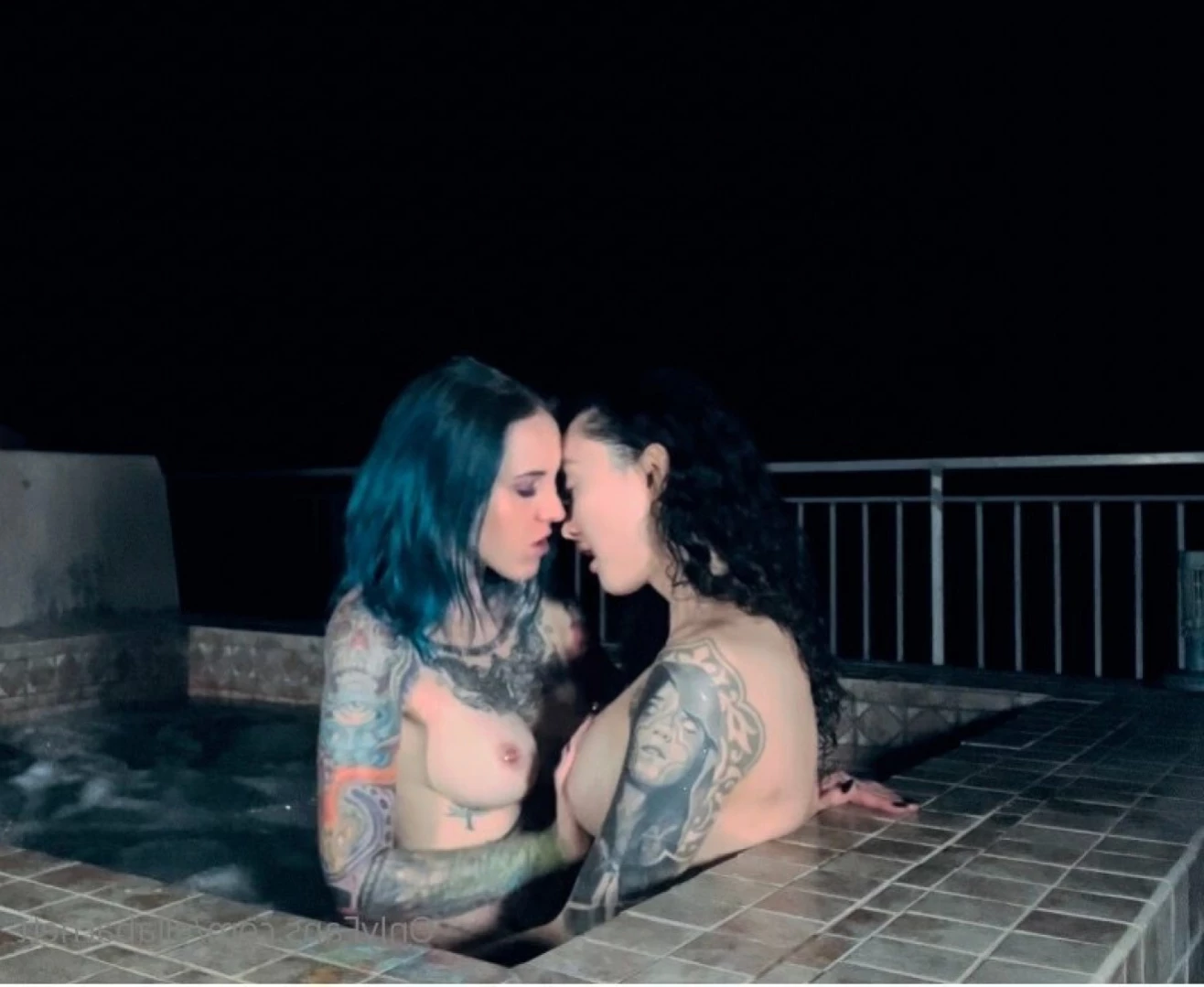 Ella Barnett-  Bisexual Tattooed Mom [ ellabarnett ] Onlyfans leaked photo 14390375 on Hotleaks.tv