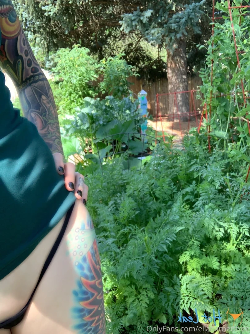 Ella Barnett-  Bisexual Tattooed Mom [ ellabarnett ] Onlyfans leaked photo 14744858 on Hotleaks.tv