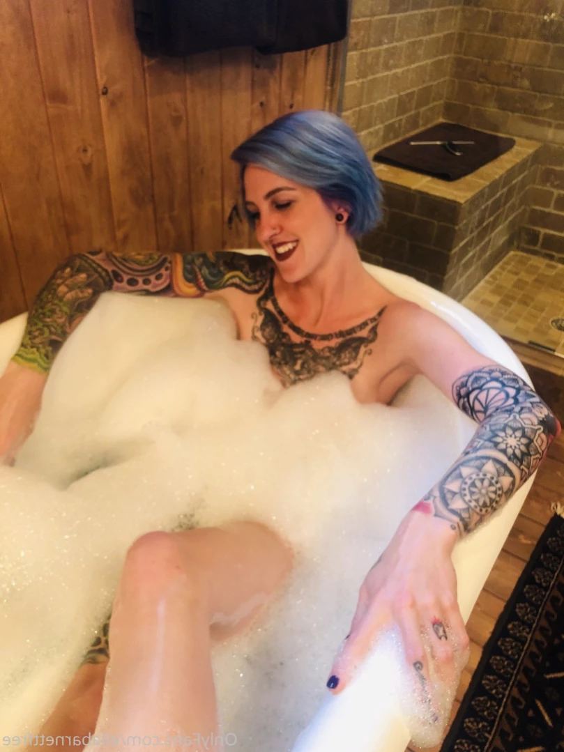 Ella Barnett-  Bisexual Tattooed Mom [ ellabarnett ] Onlyfans leaked photo 15484717 on Hotleaks.tv