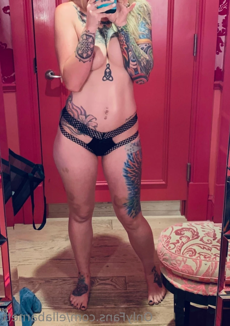 Ella Barnett-  Bisexual Tattooed Mom [ ellabarnett ] Onlyfans leaked photo 15850365 on Hotleaks.tv