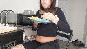ellaeating Onlyfans leaked video 3327534 on Hotleaks.tv