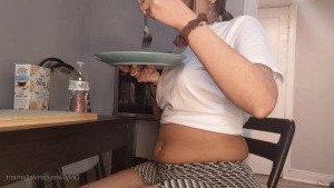 ellaeating Onlyfans leaked video 3327625 on Hotleaks.tv