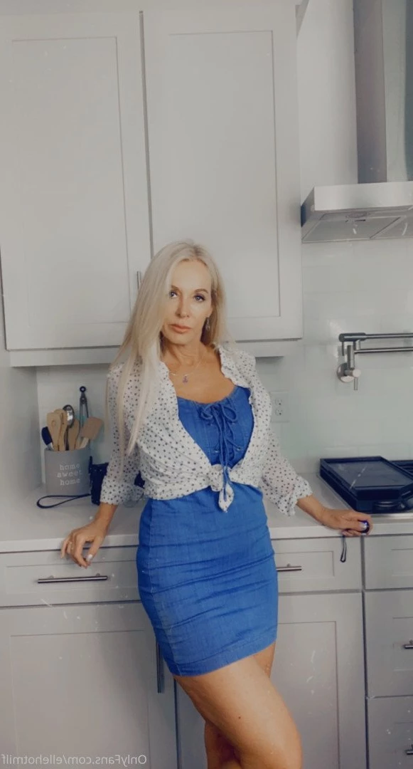ellehotmom Onlyfans leaked photo 3763080 on Hotleaks.tv