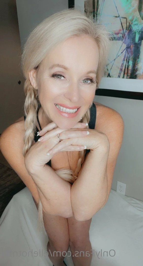 ellehotmom Onlyfans leaked photo 3789116 on Hotleaks.tv