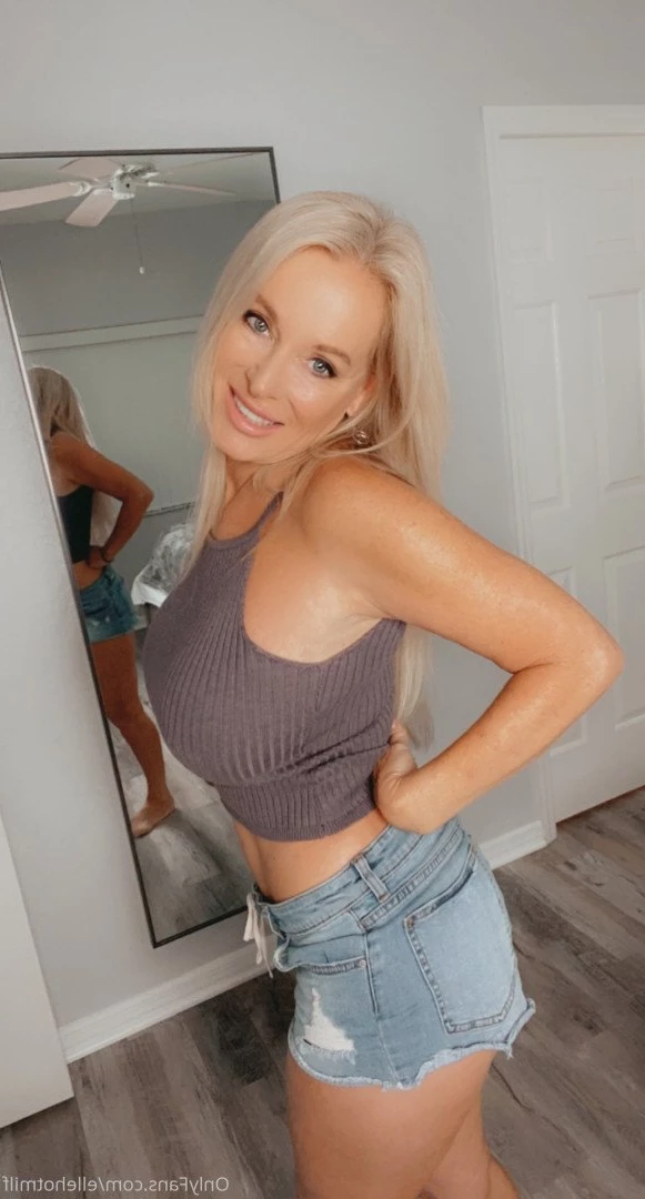 ellehotmom Onlyfans leaked photo 3811159 on Hotleaks.tv