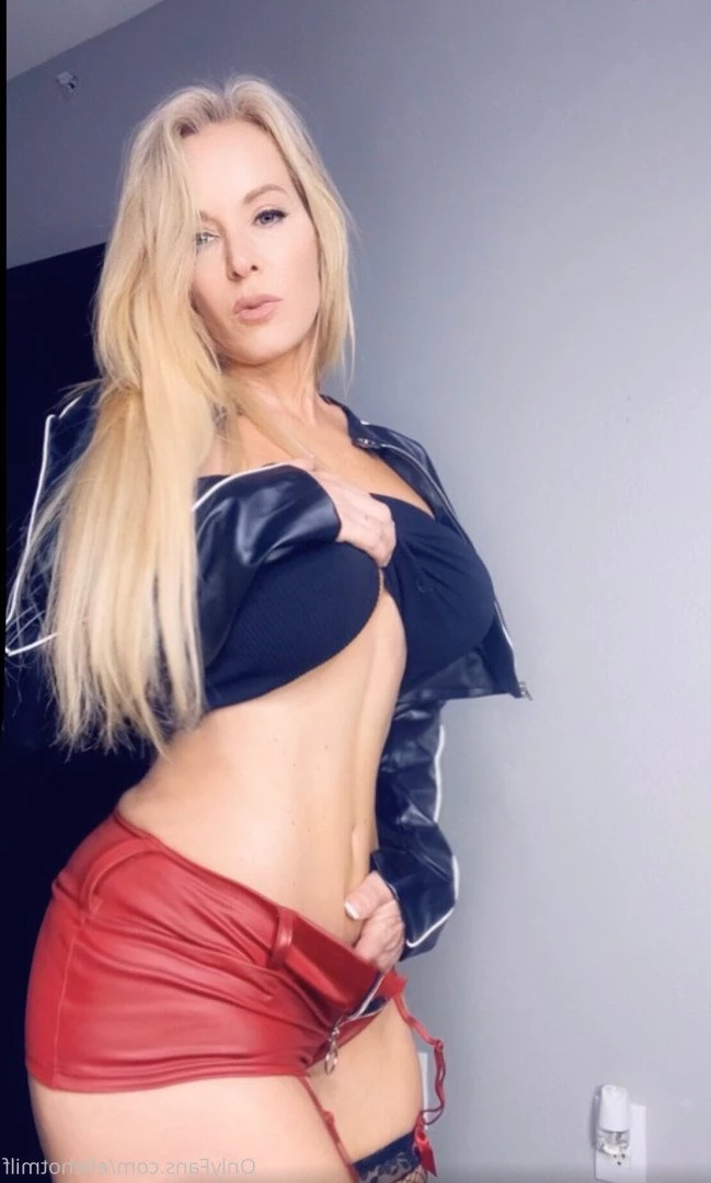 ellehotmom Onlyfans leaked photo 3977861 on Hotleaks.tv