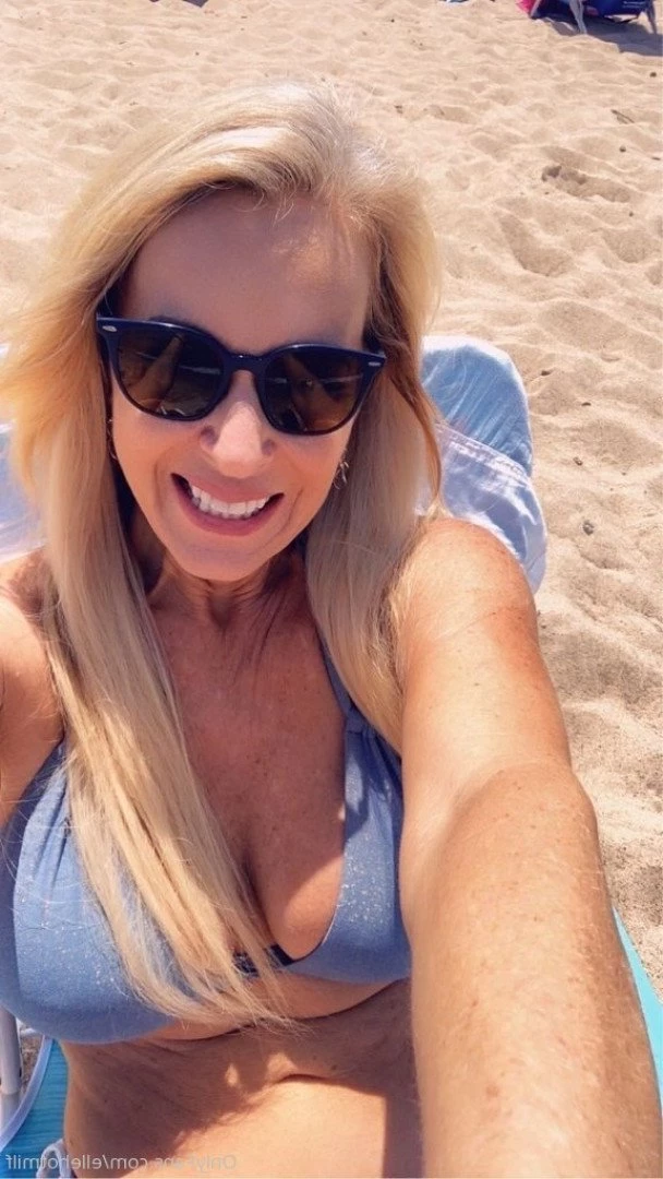 ellehotmom Onlyfans leaked photo 4015907 on Hotleaks.tv