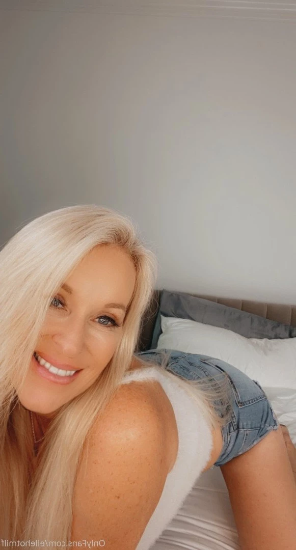 ellehotmom Onlyfans leaked photo 4017531 on Hotleaks.tv