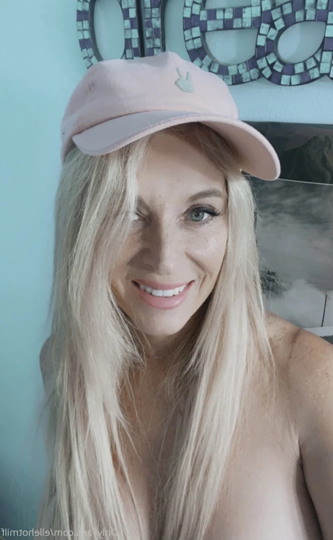 ellehotmom Onlyfans leaked photo 5901867 on Hotleaks.tv