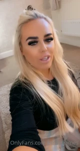 Emily [ emily_james ] Onlyfans leaked video 10636300 on Hotleaks.tv