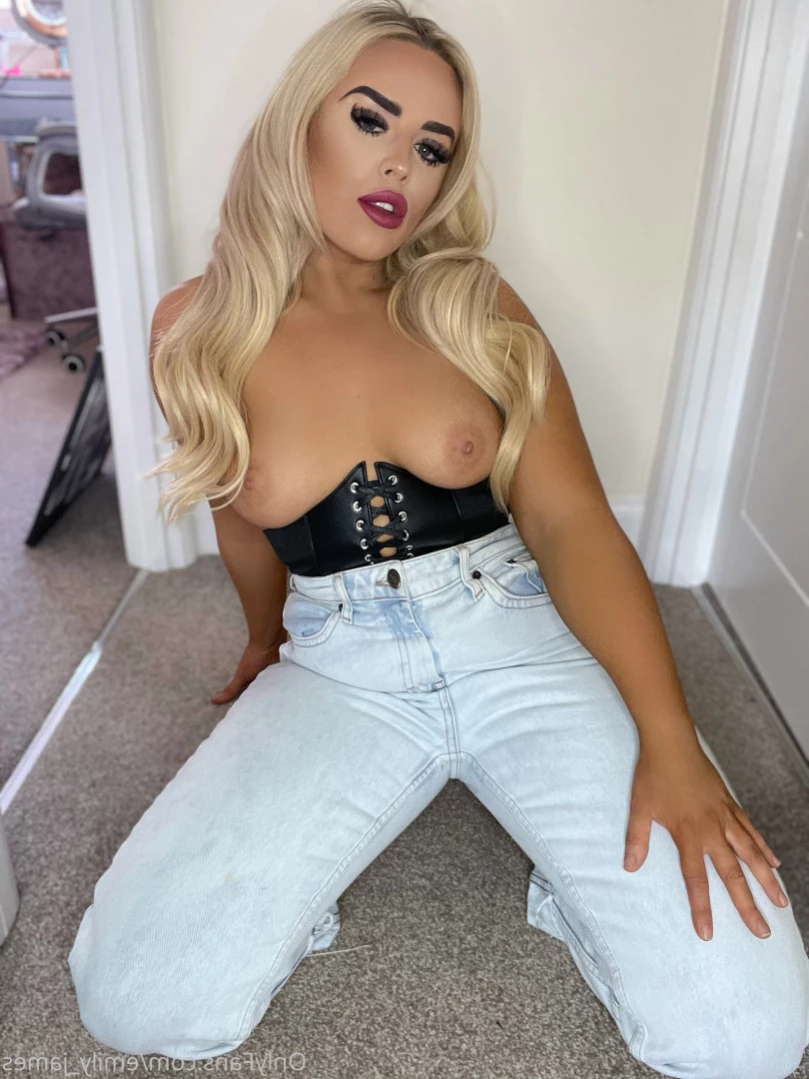 Emily [ emily_james ] Onlyfans leaked photo 12829838 on Hotleaks.tv