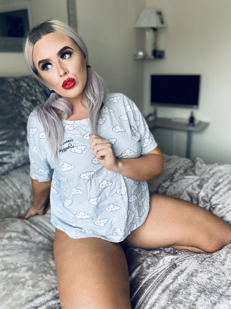 Emily [ emily_james ] Onlyfans leaked photo 14381530 on Hotleaks.tv