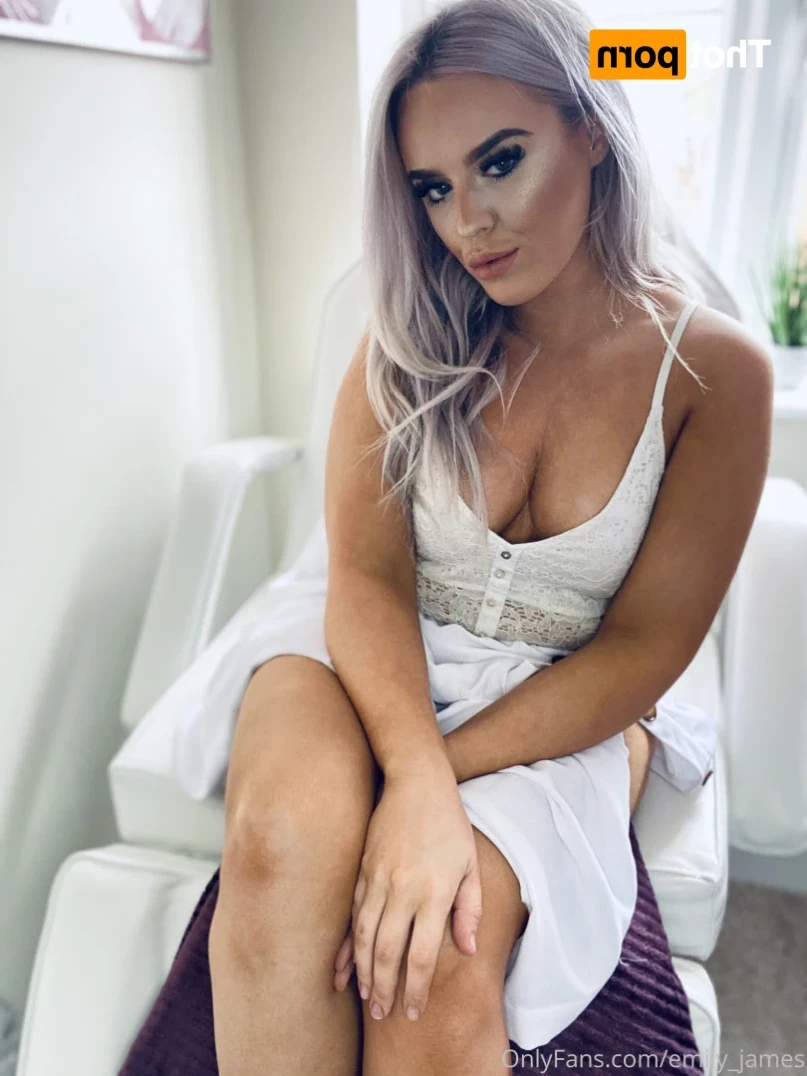Emily [ emily_james ] Onlyfans leaked photo 14402847 on Hotleaks.tv