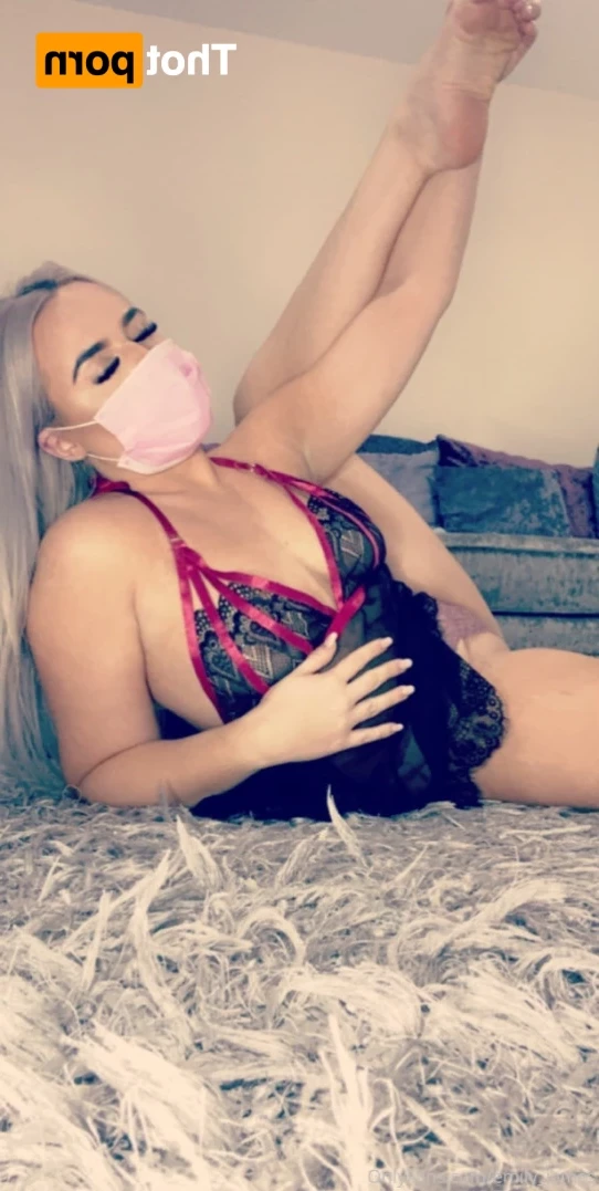 Emily [ emily_james ] Onlyfans leaked photo 15960561 on Hotleaks.tv