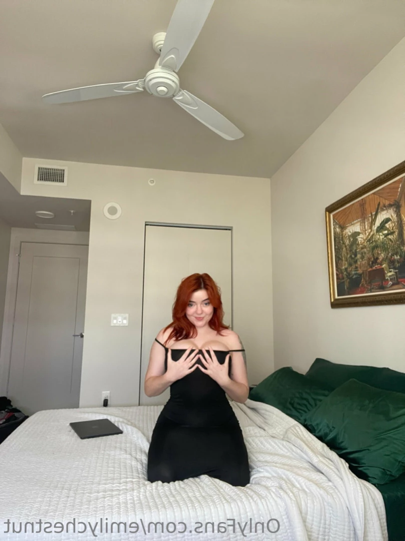 Emily Chestnut [ emilychestnut ] Onlyfans leaked photo 15870859 on Hotleaks.tv