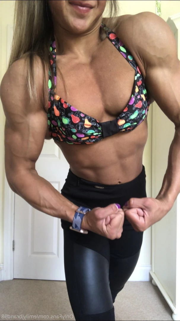 Emilybrand98 [ emilyjbrand98 ] Onlyfans leaked photo 11888037 on Hotleaks.tv
