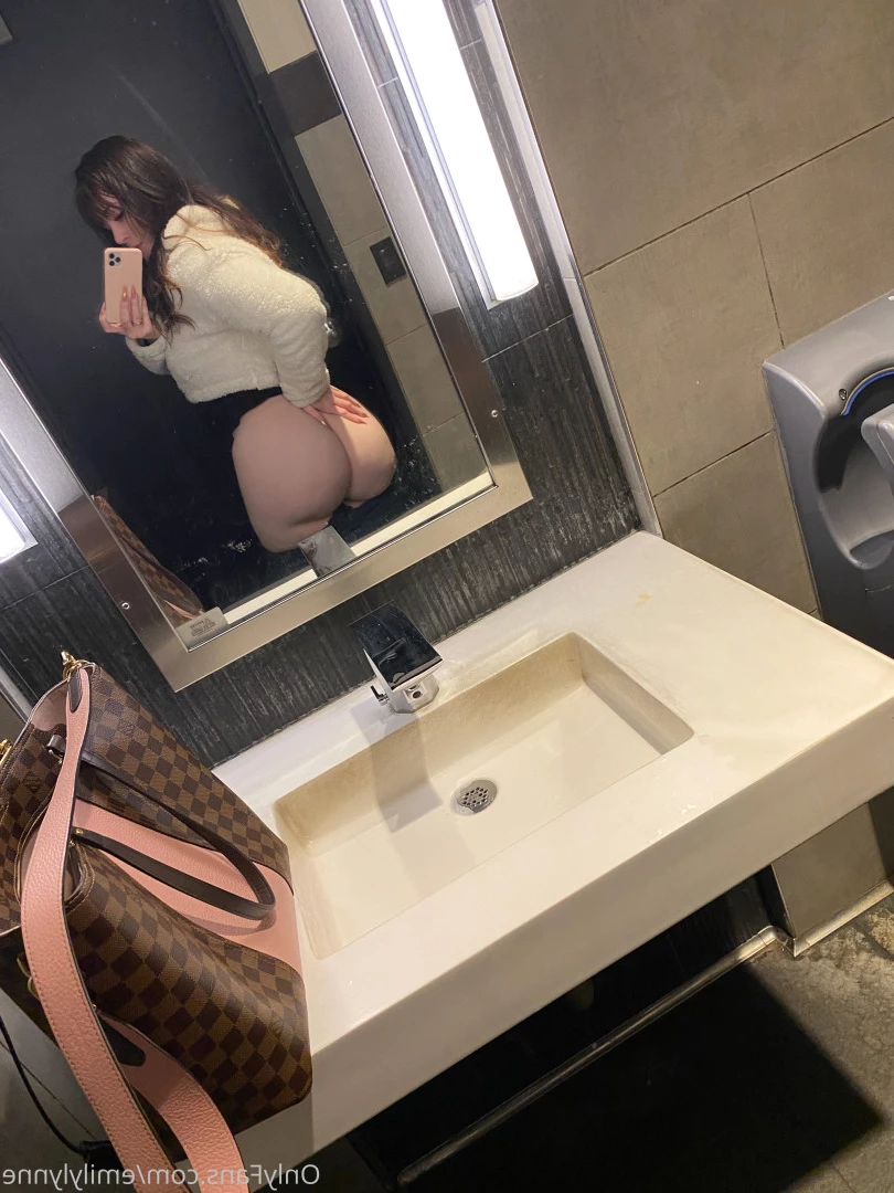 Emily Lynne [ emilylynne ] Onlyfans leaked photo 6292464 on Hotleaks.tv